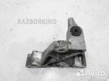 Кронштейн двигателя KKQ101352