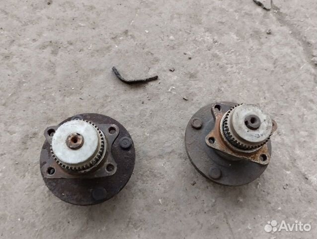 Ступицы задние Mitsubishi Galant 8