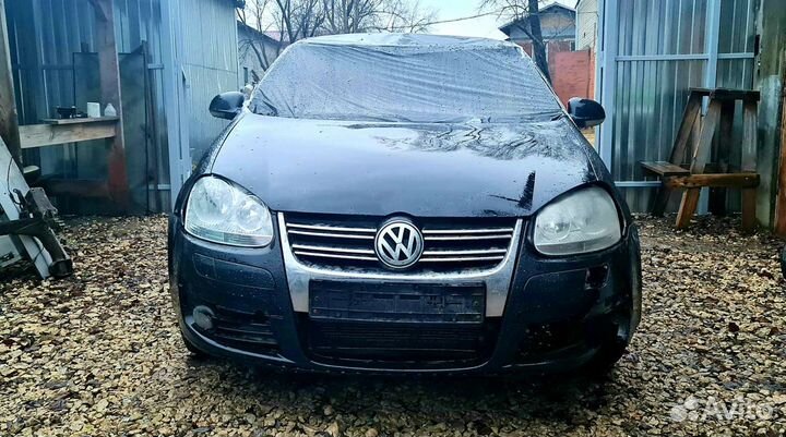 В разборе VW Jetta 5 (2009г. 2.0л fsi. акпп.)