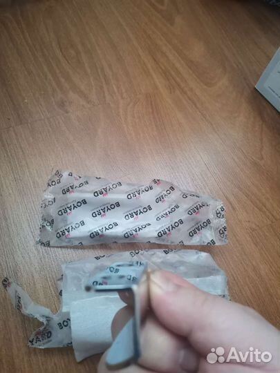 Мебельная ручка скрытого монтажа