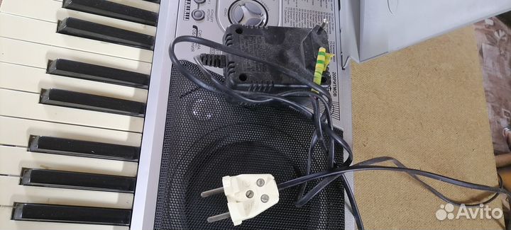 Синтезатор denn dek 885