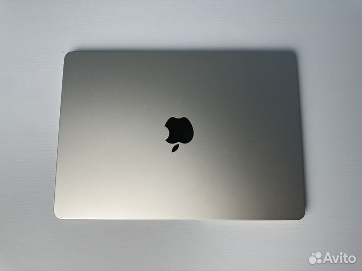 MacBook Air 13 2022 M2 256Gb Starlight, 75 циклов