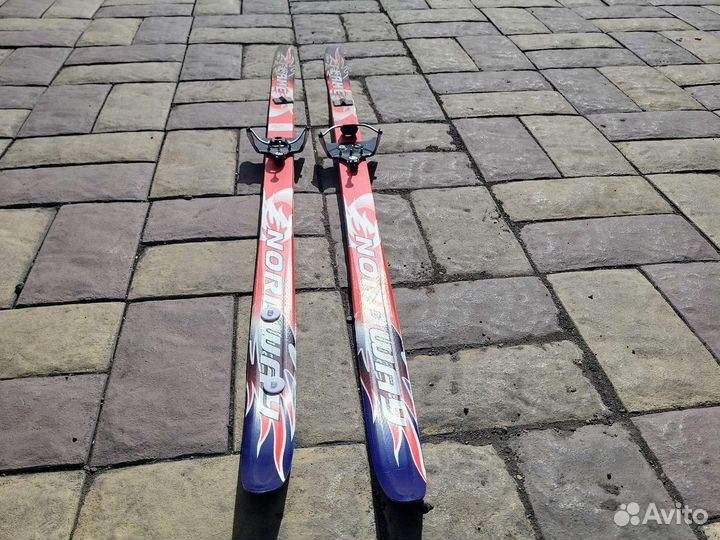 Детский лыжные комплект с креплением 130см