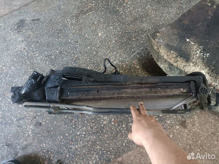 Радиатор охлаждения двигателя Opel Vectra