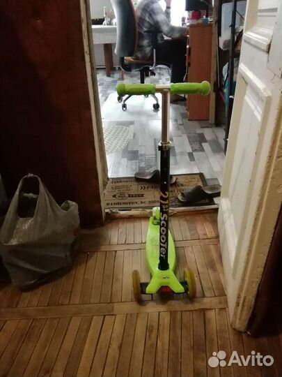 Самокат трехколесный 21st Scooter maxi