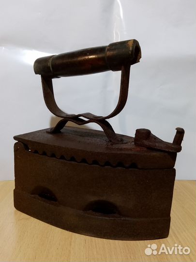 Угольной утюг