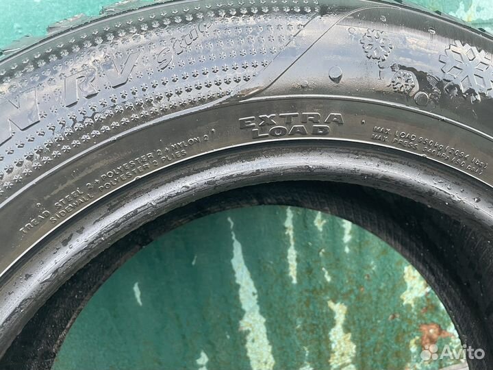 Kumho I'Zen RV Stud KC16 2.25/65 R17