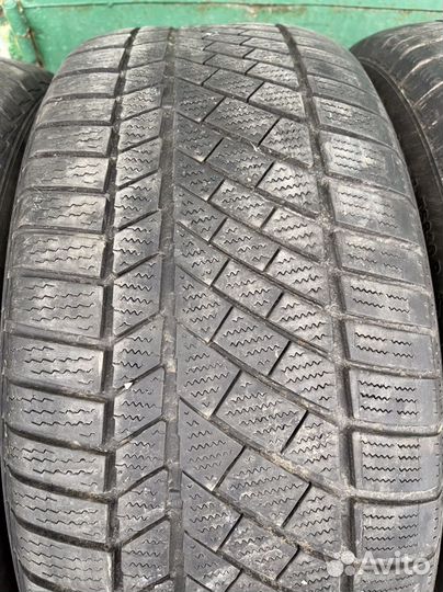 Continental ContiWinterContact TS 830 P 255/50 R19 107V