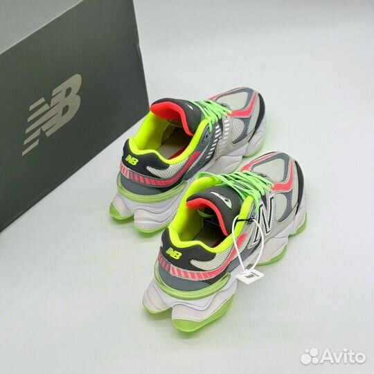 Кроссовки женские new balance