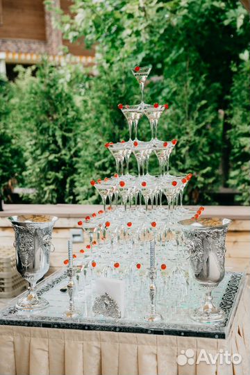 Пирамида-для-шампанского