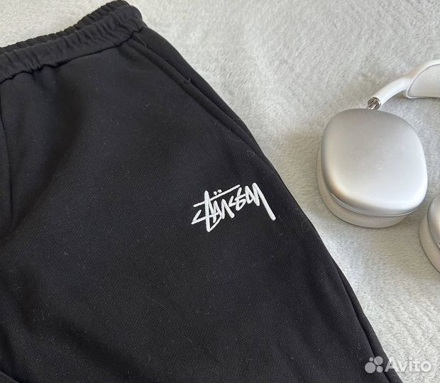 Спортивные штаны Stussy