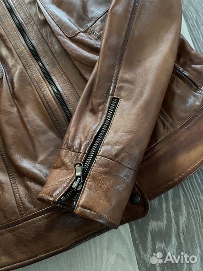 Кожаная куртка под винтаж 42 р