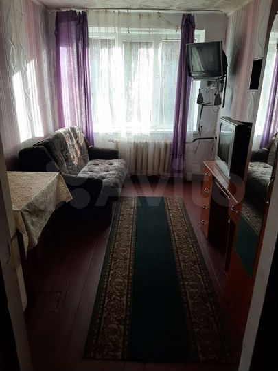 Комната 10 м² в 5-к., 1/3 эт.