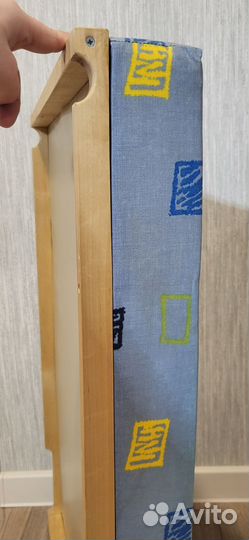 Пеленальная доска на кроватку