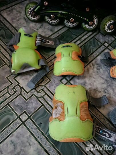 Роликовые коньки