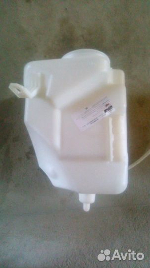 Бочок омывателя Mercedes Benz w210 Е3,2