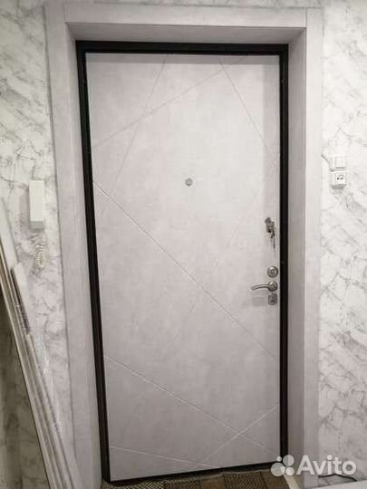 Ремонт двери, замена замка, ручек, обшивки