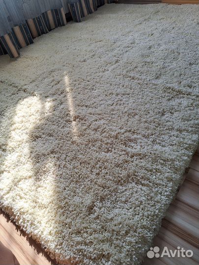 Ковер новый с длинным ворсом