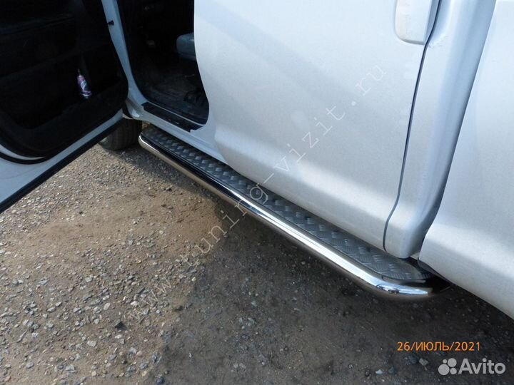 Пороги из полированной нержавеющей Тойота Тундра