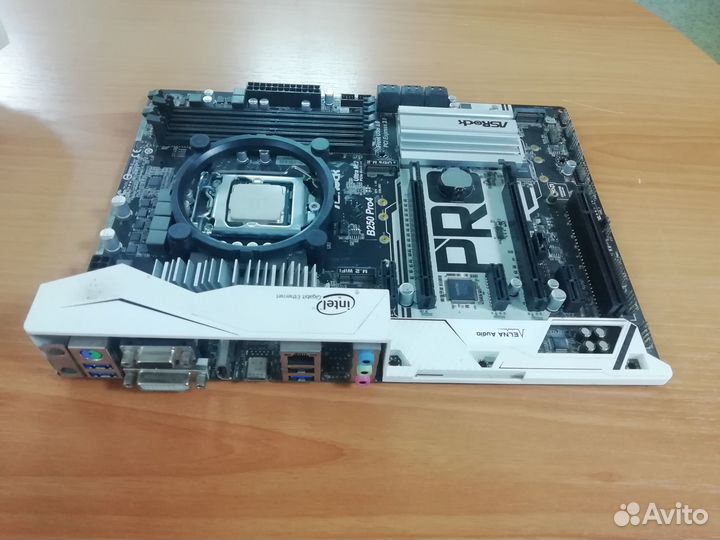 Полноразмерные материнские платы 1151