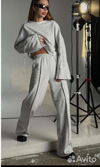 Спортивный костюм женский