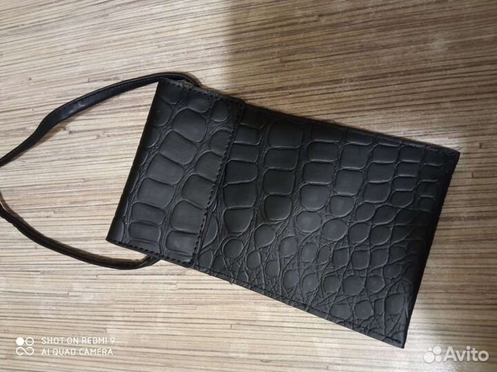 Чехол для телефона на магнитах, с карманом