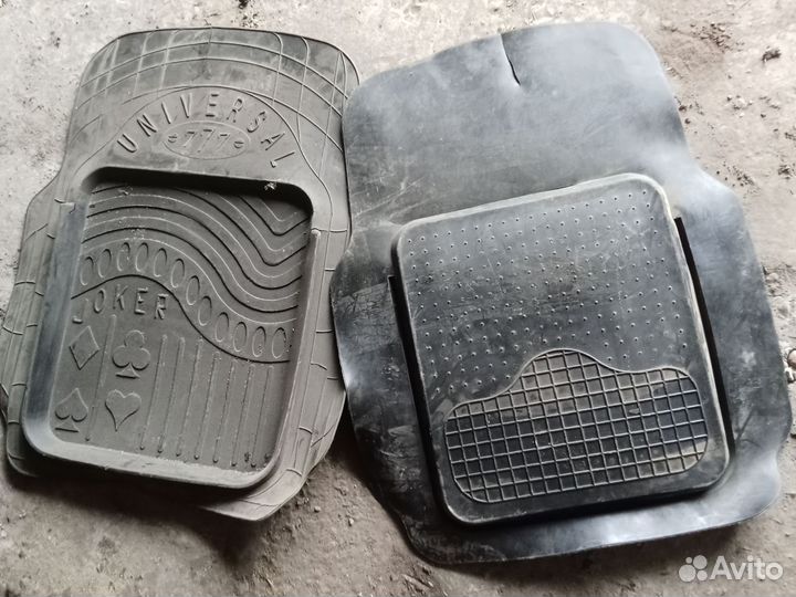 Автомобильные универсальные коврики