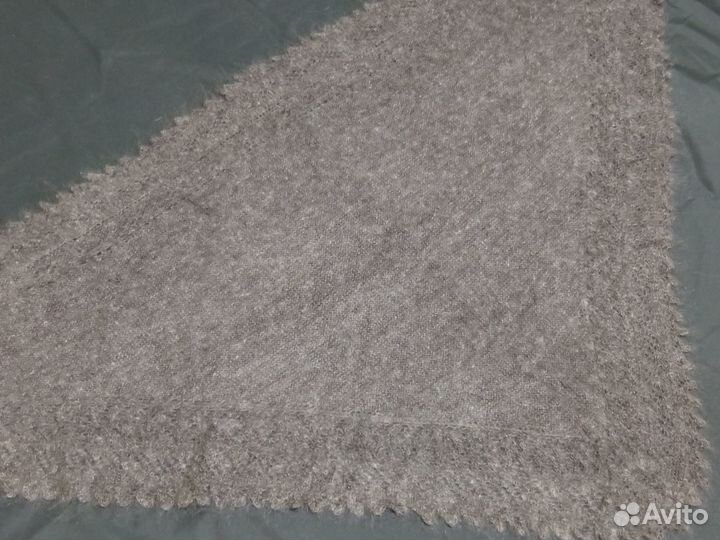 Косынка-полушалок пуховый 