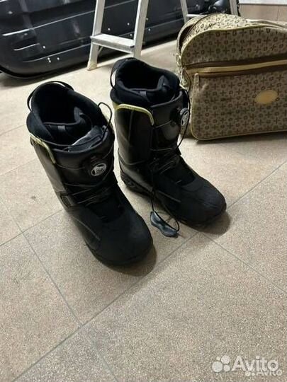 Ботинки для сноуборда Atomic 27,5
