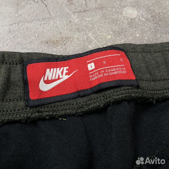 Спортивные штаны Nike L