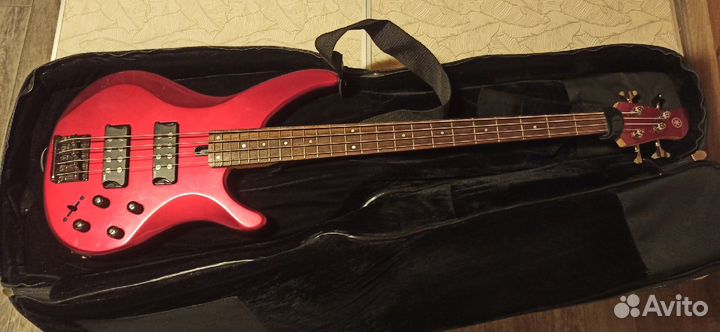 Бас гитара Yamaha trbx 304