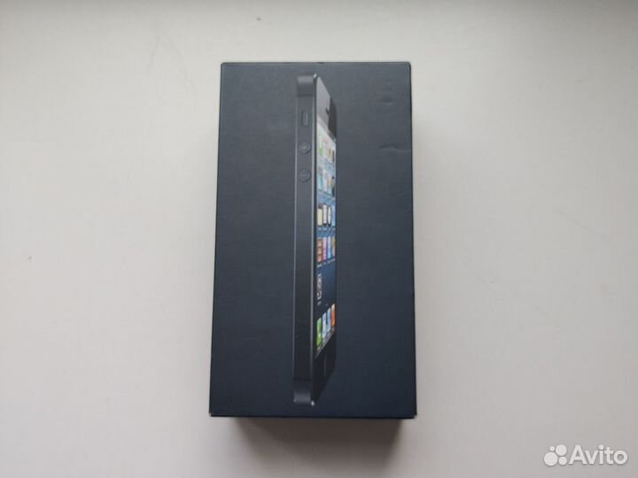 Коробка от телефона samsung А51, iPhone 5