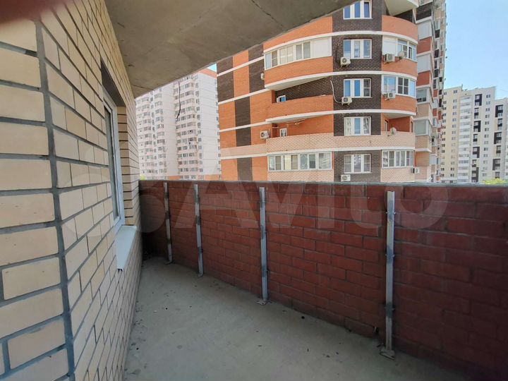 2-к. квартира, 65 м², 4/22 эт.