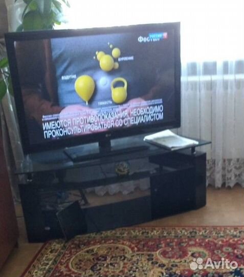 Тумба под телевизор бу стеклянная