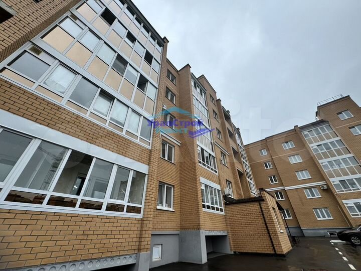 3-к. квартира, 64,8 м², 2/5 эт.