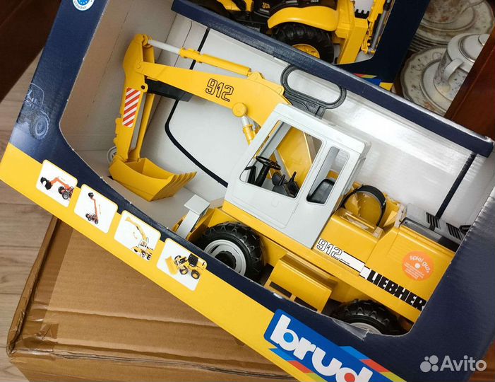 Детские игрушки Bruder