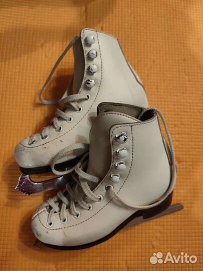 Фигурные коньки wifa 27