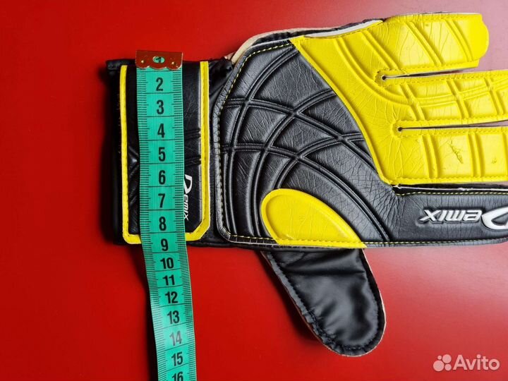 Вратарские перчатки детские demix