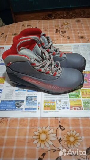 Лыжные ботинки