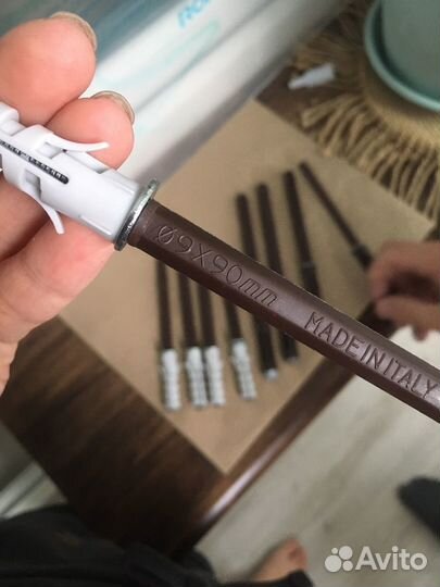 Полкодержатели / менсолодержатель