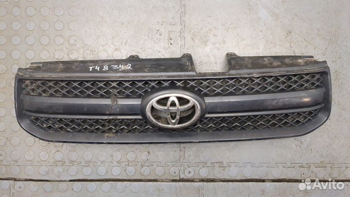 Решетка радиатора Toyota RAV 4, 2004