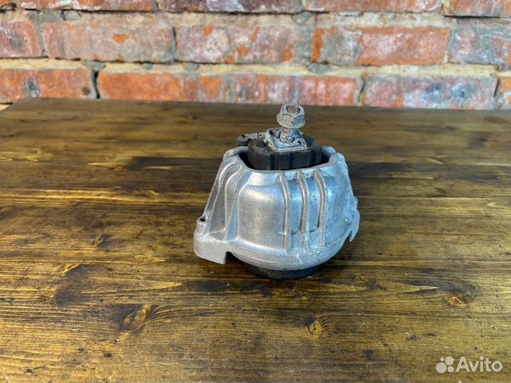 Подушка двигателя передняя правая Bmw X1 E84