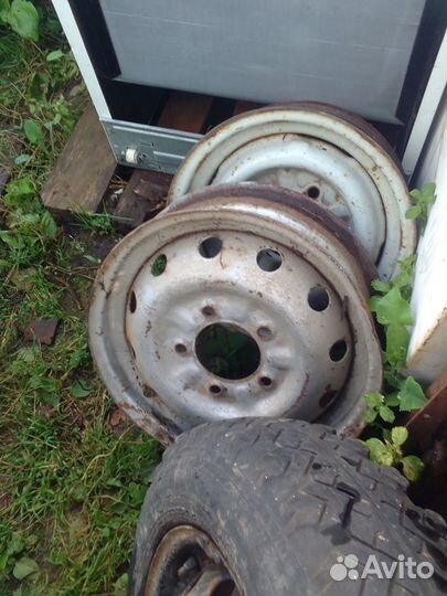 Колесо 16 нива на запаску