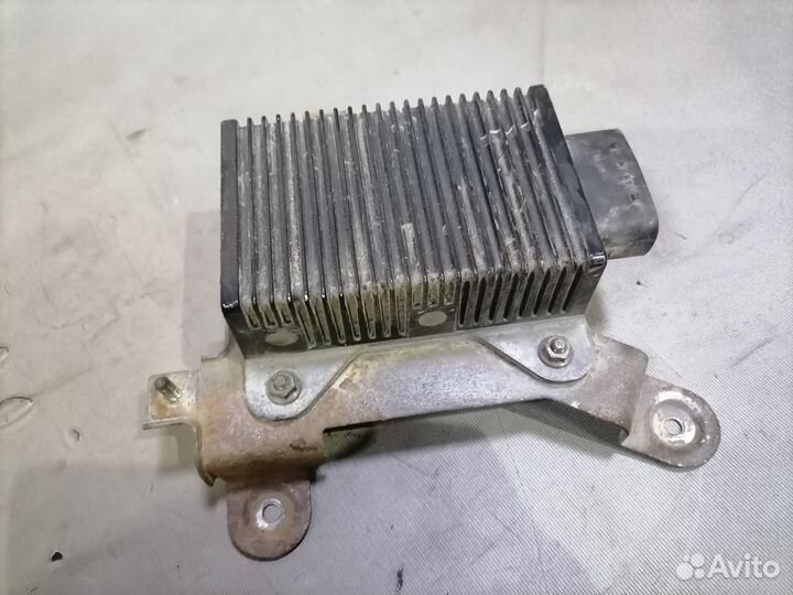 Блок упр. форсунками Mitsubishi Carisma 1999-2003