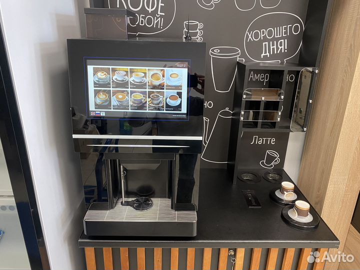 Профессиональная кофемашина для вендинга Jetinno