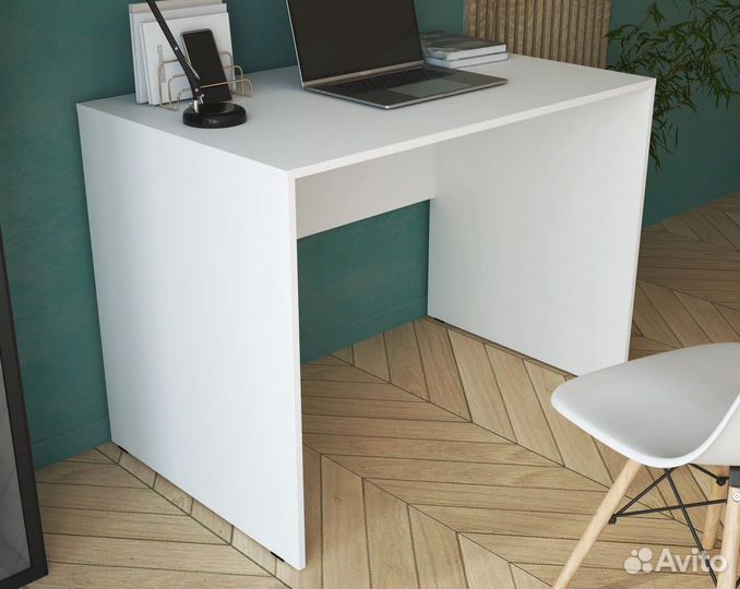 Стол письменный новый