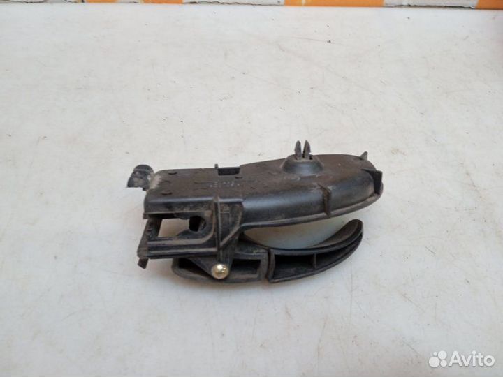 Ручка двери внутренняя правая Ford Focus 1 1.6