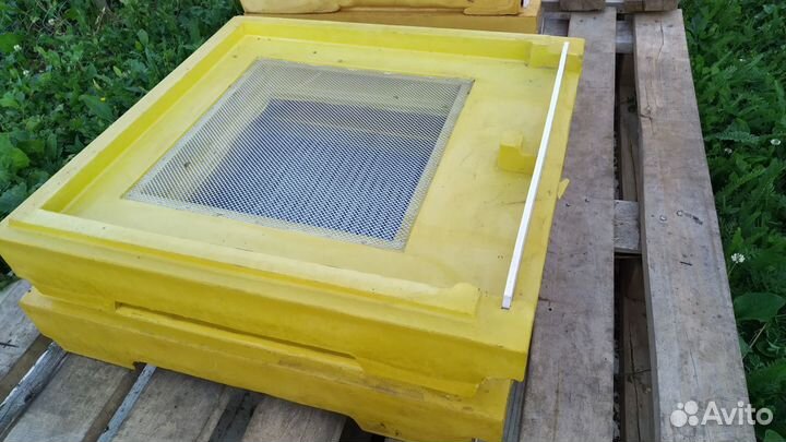 Пчелинные Ульи из ппу на 12 рамок