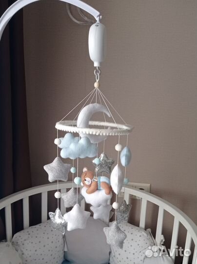 Мобиль из фетра с подсветкой