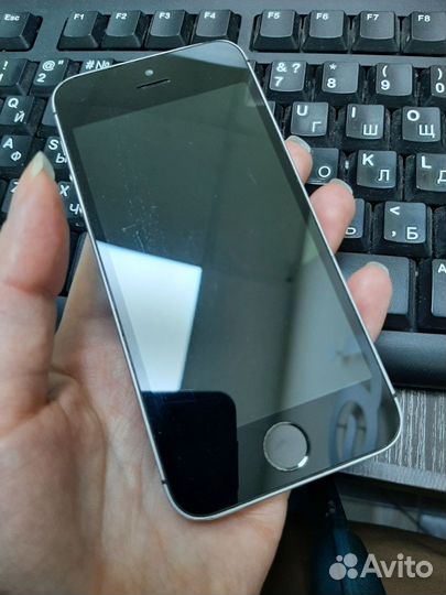 iPhone 5S, 16 ГБ